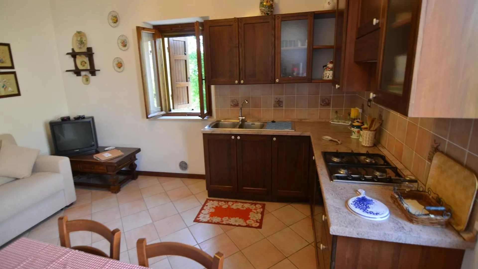 Lovely Holiday Home In Monte Colombo On Farm
