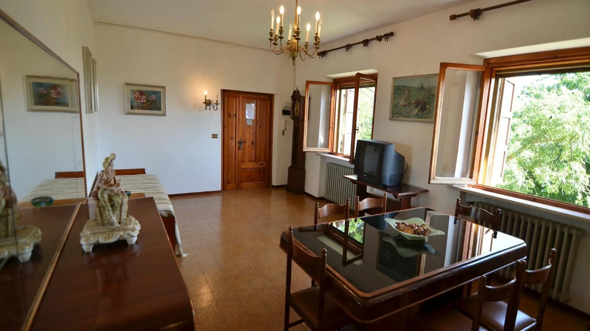 Lovely Holiday Home In Monte Colombo On Farm 0*,