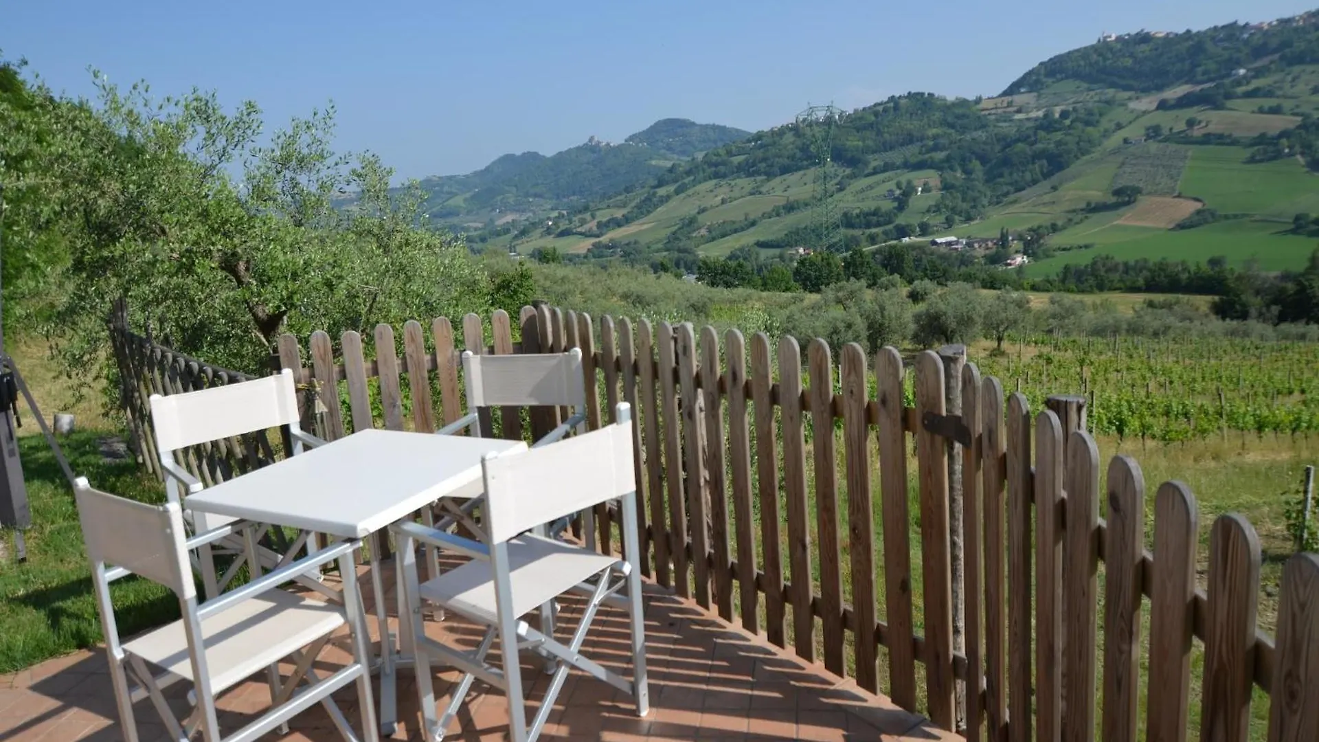 Lovely Holiday Home In Monte Colombo On Farm 0*,